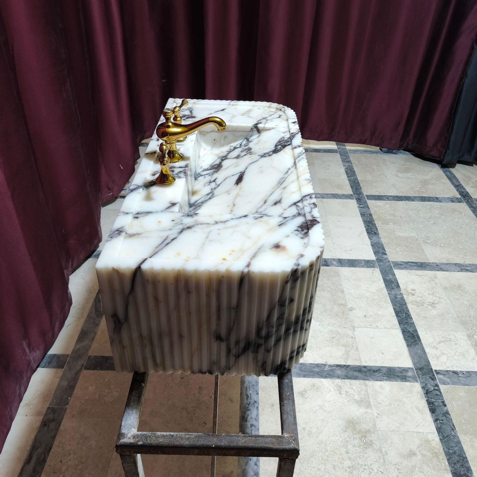 Calacatta Viola Marble Sink: Ribbed Wall Mounted Floating Vanity - Image 7